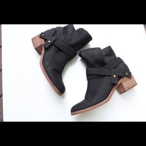 UGG Elora ankle boots